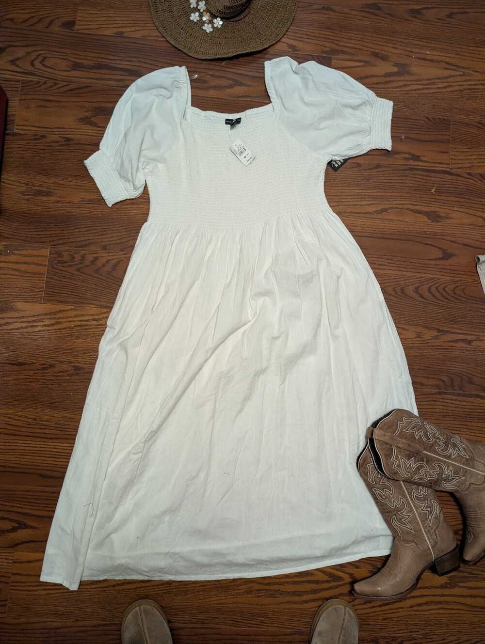 Brand New Ashley Stewart White Smocked Linen-Cotton Top
